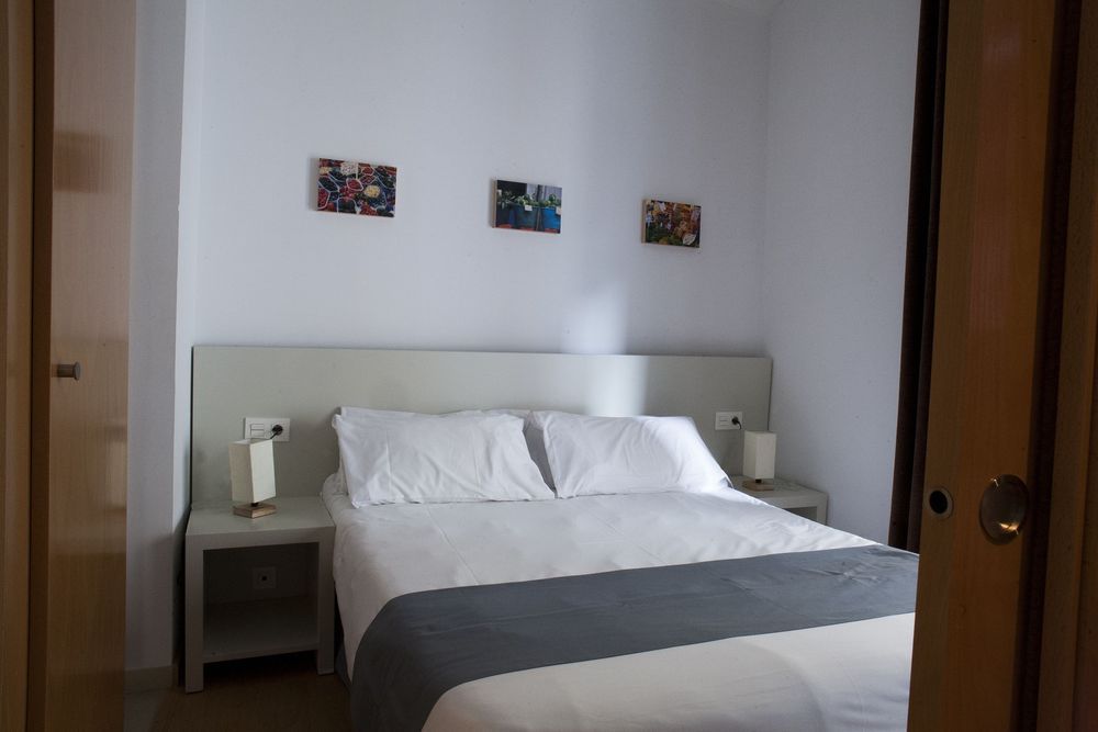 Anderson City Flats Valencia Room photo